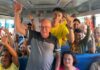 Maracás: Com recursos próprios, prefeitura entrega onibus para transporte de alunos da educação especial