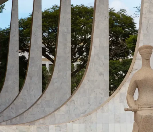 STF envia ao Legislativo decisão que descriminalizou porte de maconha