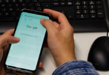 Seis em cada 10 escolas têm regras para uso do celular pelos alunos