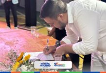 Prefeitura de Manoel Vitorino anuncia pagamento do piso nacional para professores durante Jornada Pedagógica 2025