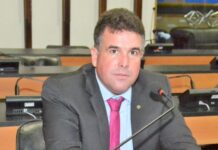 Patrick Lopes nega saída do Avante, confirma aumento da sigla na Assembleia e quer ser suplente de Rui Costa em 2026