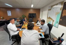 Léo de Neco traz lideranças de Ibirataia para base de Jerônimo