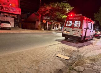 Homem com sinais de espancamento pede socorro em frente à igreja evangélica de Jequié e é levado a UPA pelo SAMU